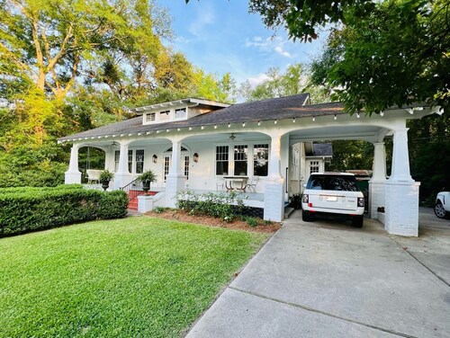 1926 Guest Cottage at River Landing