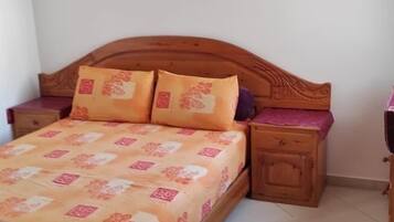 3 habitaciones y ropa de cama