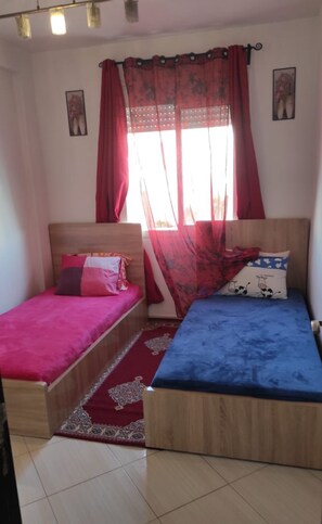3 bedrooms, bed sheets - Apparemment Familial Ensoleillé Toute la Journée (Agadir)