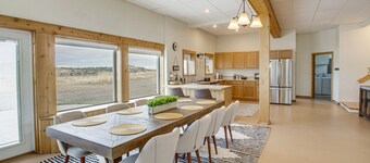 Secluded Montana Getaway w/ Fire Pit & Views!