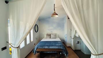 2 bedrooms, desk, iron/ironing board, travel cot