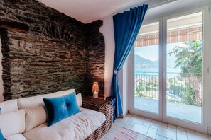 Living area - Lost in Paradise - My Home In Como (Santa Maria Rezzonico)