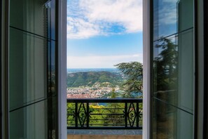 Interior - Fairy Tale - I Tigli - My Home In Como (Brunate)