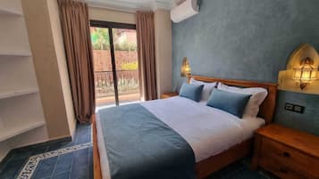 Habitación doble Confort | Ropa de cama de alta calidad y camas con efecto memoria