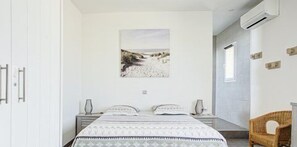 4 室のベッドルーム、アイロン / アイロン台、旅行用ベビーベッド、WiFi (無料)