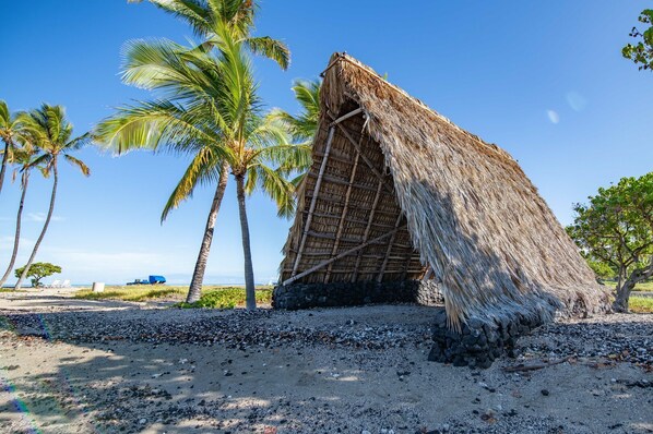 Beach nearby - Mauna Lani Point, stunning sunset and ocean views (Kamuela)