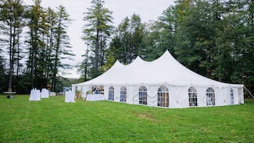 Espace banquet en plein air