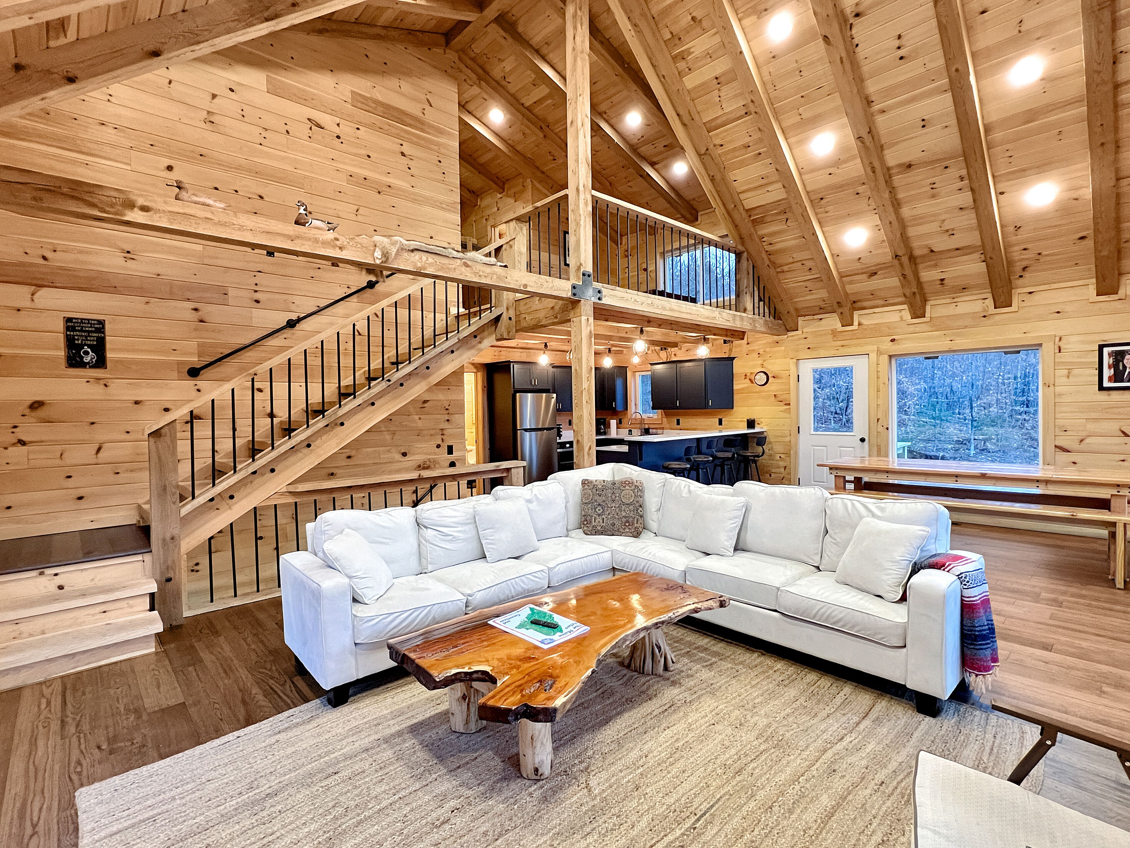 Black Bear Lodge (Direct Access To The Atv And Snowmobile Trails!) - Maine