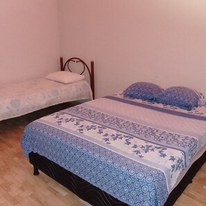 4 bedrooms, WiFi, bed sheets