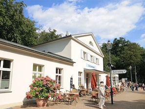 Ulkoruokailutilat