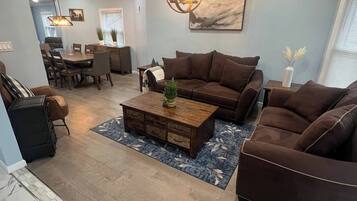 Smart TV, fireplace, offices, computer monitors