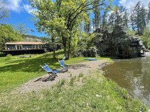 Property grounds - Fun Historic Cabin with the Best Swimming Hole on Spring Creek (Rapid City)