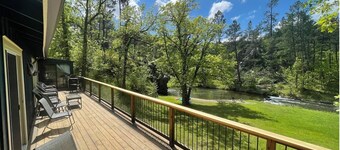Fun Historic Cabin with the Best Swimming Hole on Spring Creek