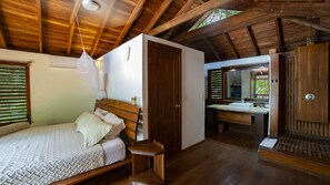 3 dormitoris, caixa forta a l'habitació i escriptori