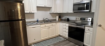 Large 4 Bedroom 2 Bath Split Level Home NE CR Large Fenced Yard