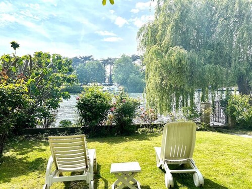 Sleeps 8 Thamefront Gem w/ PetsOK, Free Parking
