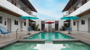 Outdoor pool - Hotel Marea Baja (San Felipe)
