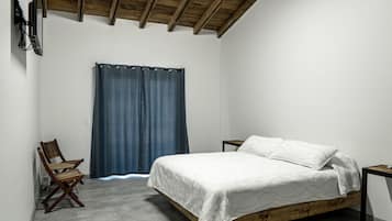 Standard Single Room | Free WiFi, bed sheets