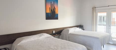 WiFi (free), bed sheets