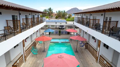 Hotel Marea Baja