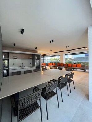 พรีเมียมอพาร์ทเมนท์ | ร้านอาหาร