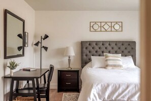 1 bedroom, desk, iron/ironing board, WiFi