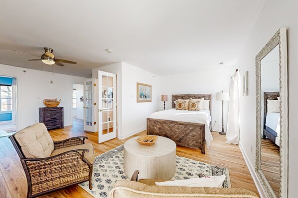 3 室のベッドルーム、アイロン / アイロン台、インターネット、ベッドシーツ