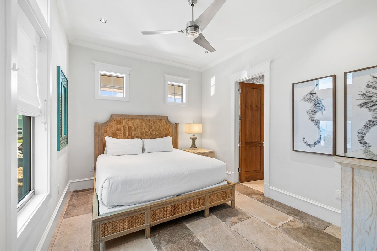 Photo 19 of Crystal Del Mar with Private Pool and Gulf Views