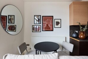 Apartment | 1 bedroom - The Wembley Crib - Lovely 1bdr Flat With Balcony (London)