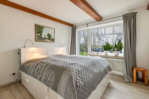 2 bedrooms, iron/ironing board, free WiFi, bed sheets - Holiday Apartment Rüde-Mühle with Private Terrace, Private Garden and Wi-Fi (Munkbrarup-Rüde)