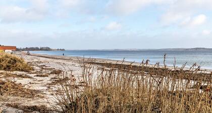 Holiday Apartment Rüde-Mühle with Private Terrace, Private Garden and Wi-Fi