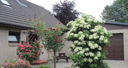 Ferienwohnung Hennig" mit Privatem Garten und WLAN