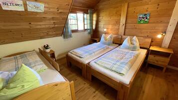 2 bedrooms, WiFi, bed sheets