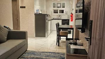 Basic Apartment | Living area