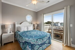 4 bedrooms, Internet, bed sheets