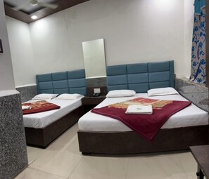 Classic Room | Free WiFi - Hotel Mansarovar (Abu Road)