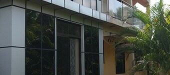 LEISURE HOUSE FUMBA BnB is an apartment offers accommodation on bed only at $35.