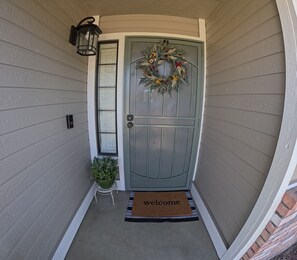 Exterior detail - Bespoke Home In The Heart Of Turlock (Turlock)