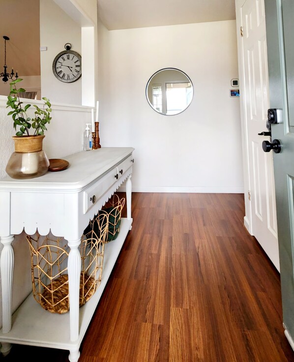 Interior - Bespoke Home In The Heart Of Turlock (Turlock)