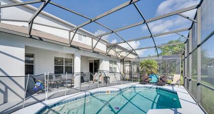 22 Mi to Disney: Kissimmee Home w/ Pool & Hot Tub