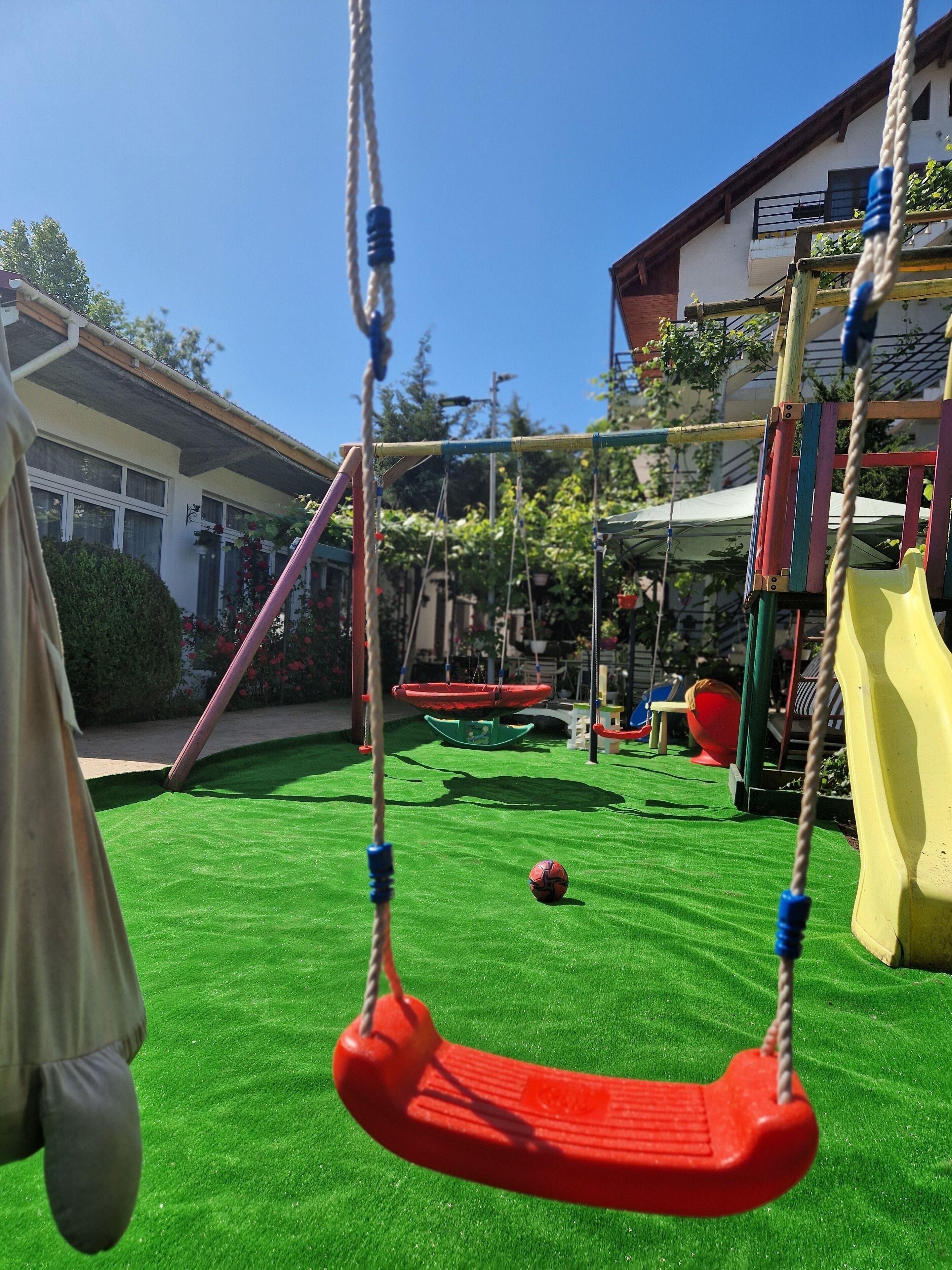 Área de juegos infantiles al aire libre