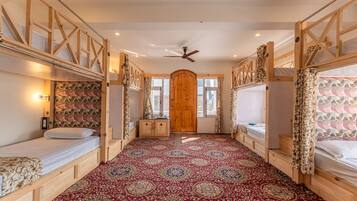 Free WiFi, bed sheets