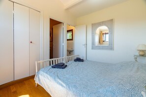 4 bedrooms