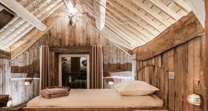 Spacious holiday home in the woods