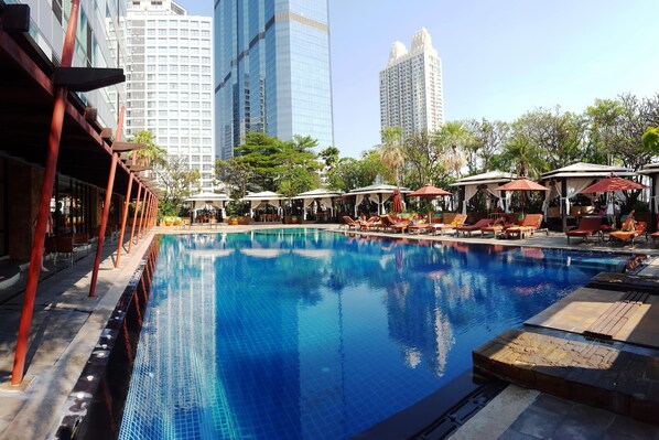 Apartment, 2 Bedrooms, City View | Pool | Outdoor pool