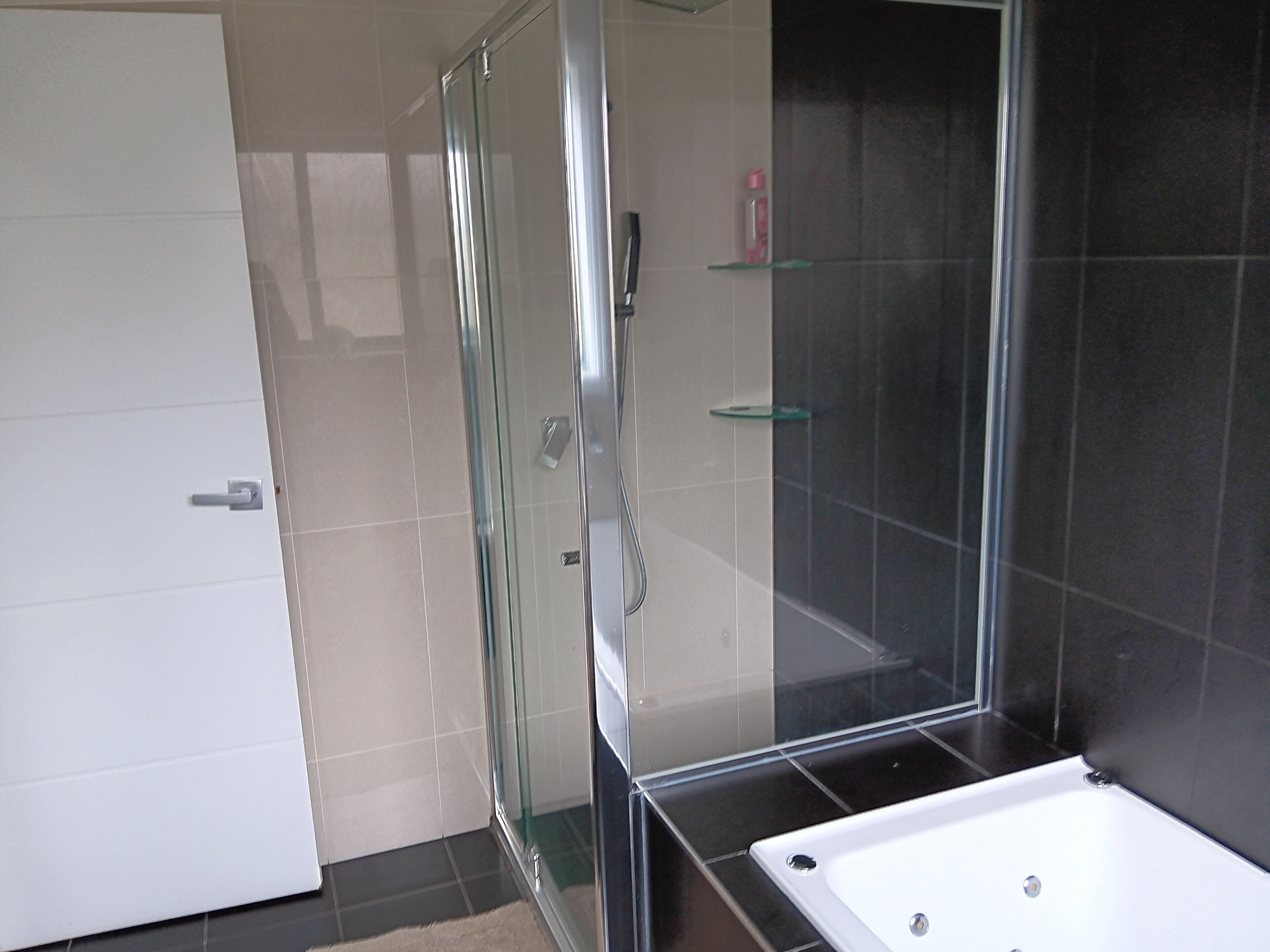 House | Bathroom | Shower, towels