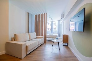 TV, offices - w* | Radiant Loft in Casco Viejo (Panamá)