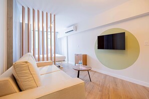 TV, offices - w* | Radiant Loft in Casco Viejo (Panamá)