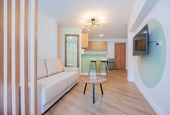 TV, offices - w* | Radiant Loft in Casco Viejo (Panamá)