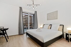 1 غرفة نوم ومكتب ومكواة/لوح كي وواي فاي